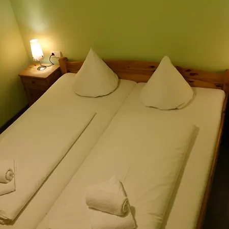 Hirt's Brau-& شقة