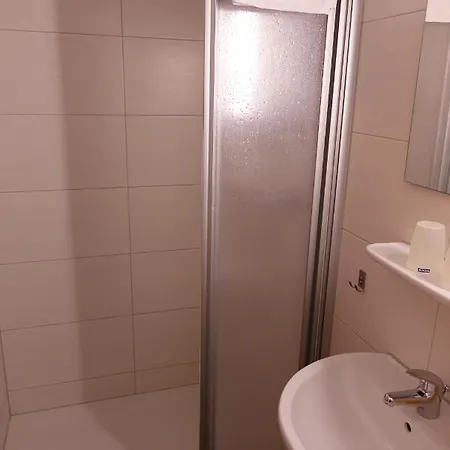 Hirt's Brau-& شقة