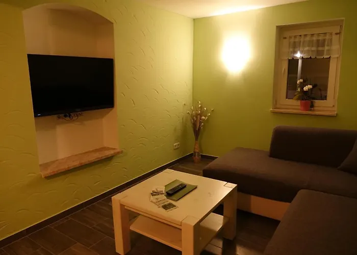 Daire Hirt's Brau-& *